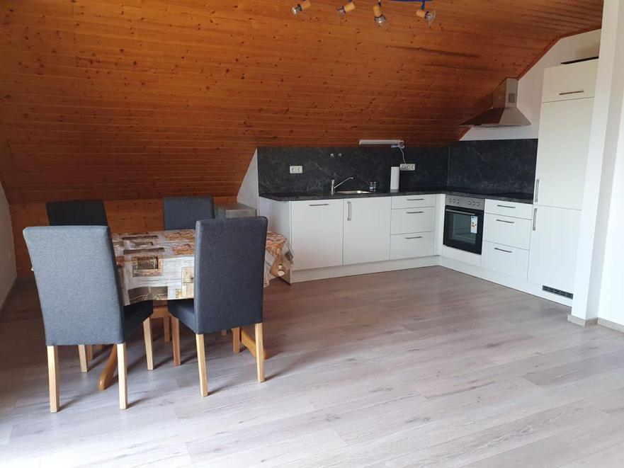 Ferienwohnung Zur Schoenen Aussicht Buchen  Exterior foto